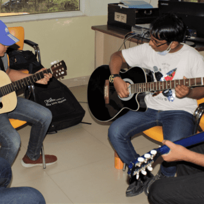 Summer-Camp-slider-img-7-400x400