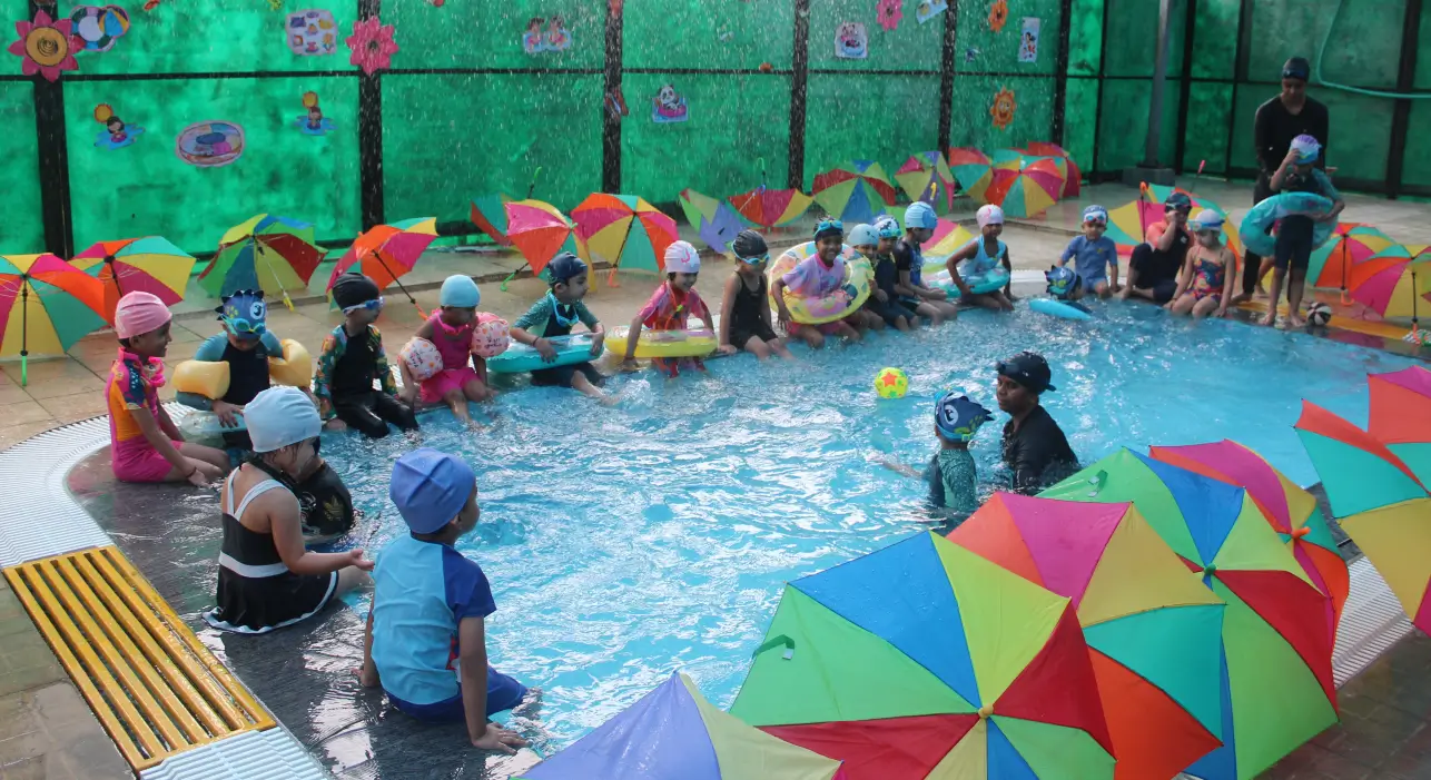 GD Goenka Public School Organises A Rain Dance Pool Party For Little Goenkans img (8)