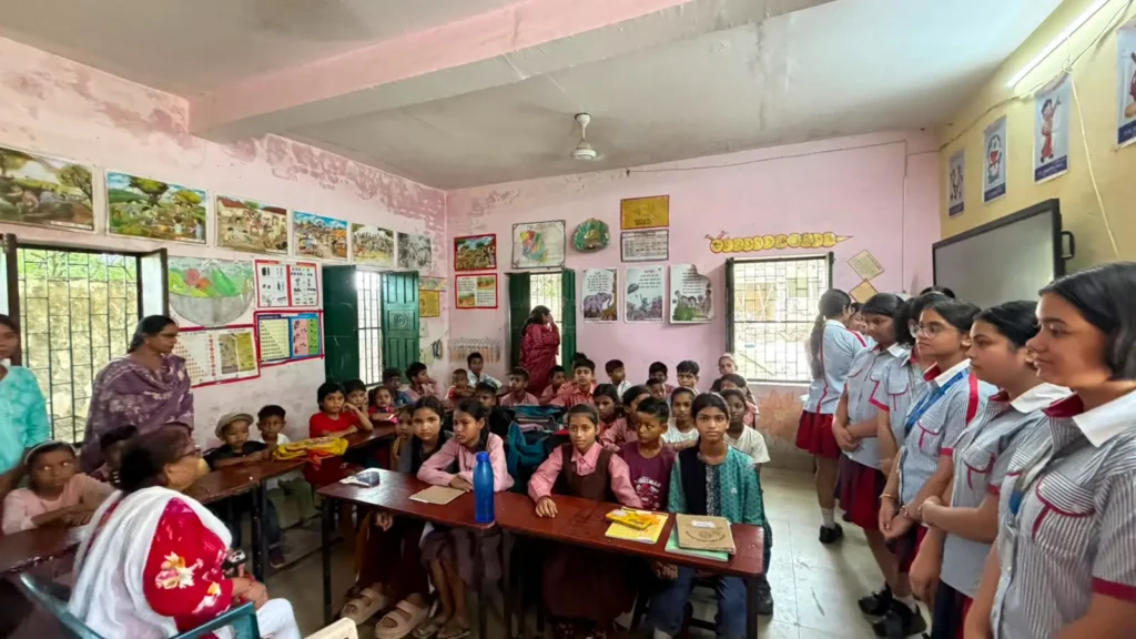 GD Goenka Public School Students’ Visit Anganwadi Kendra Ghuswal Kala Under ‘mission Poshan’ Abhiyaan img (1)